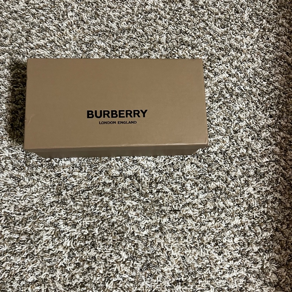 Burberry Tan Logo Box